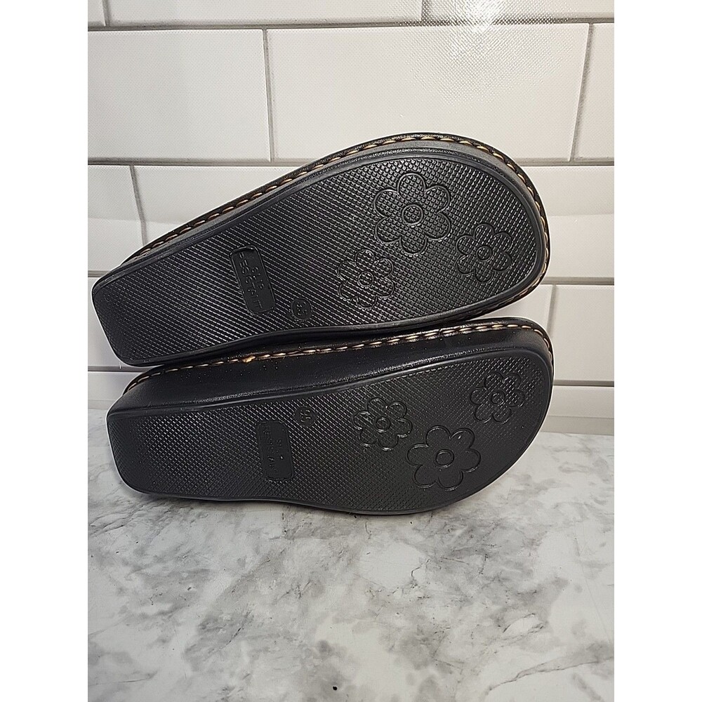 Savvy 9.5M Multicolor Skull Cactus Floral Pattern Work Mary Jane Nursing Shoes - Picture 3 of 7